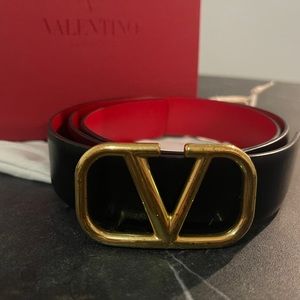 Pre loved Valentino Garavani - belt reversible.